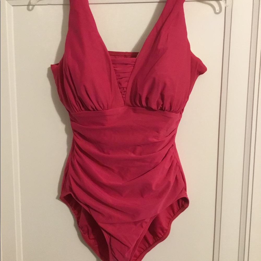 Size 14 DDD Grecian Slender on piece suit.  Cherry color.